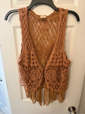 Daytrip Crochet Lace Tank Vest — Rust